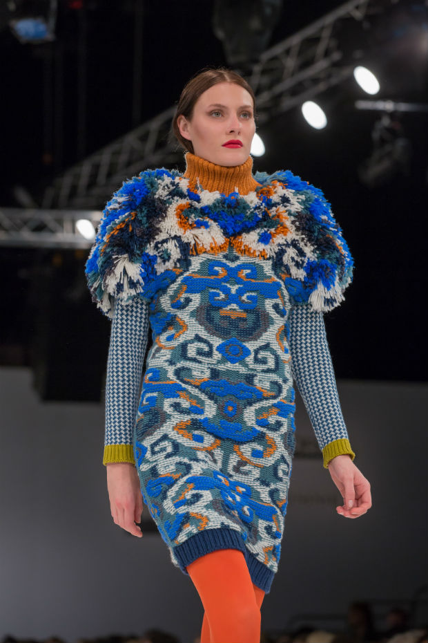 Thea Sanders, knitted dress. © David Baird