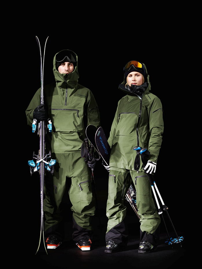 The Peak Performance Heli Line Six suit made with the new Gore C-Knit Backer Technology. © W.L. Gore & Associates 