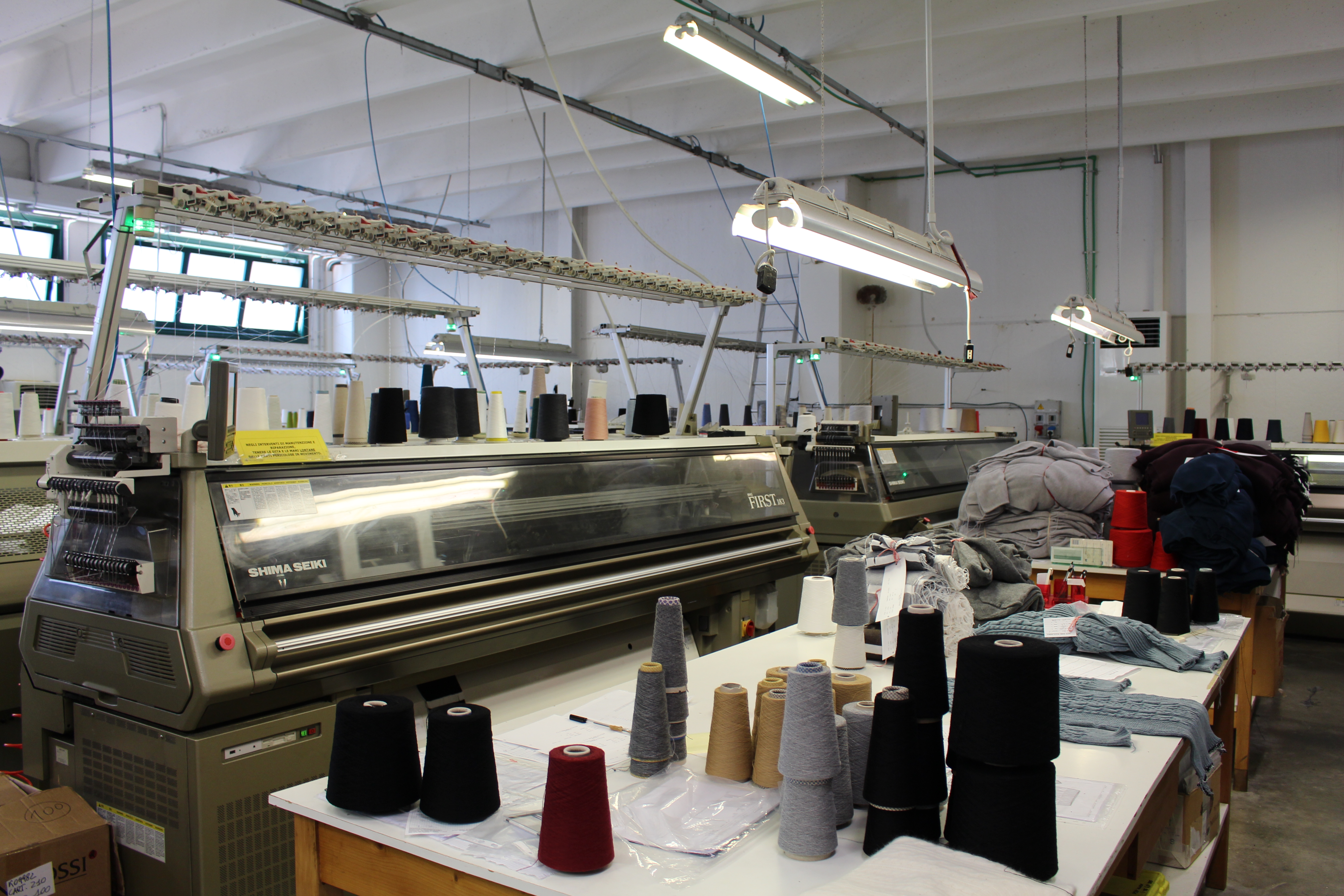 NSM’s knitting room is absolutely full with Shima Seiki WHOLEGARMENT knitting machines. The company is planning further expansion and will move to a larger factory.