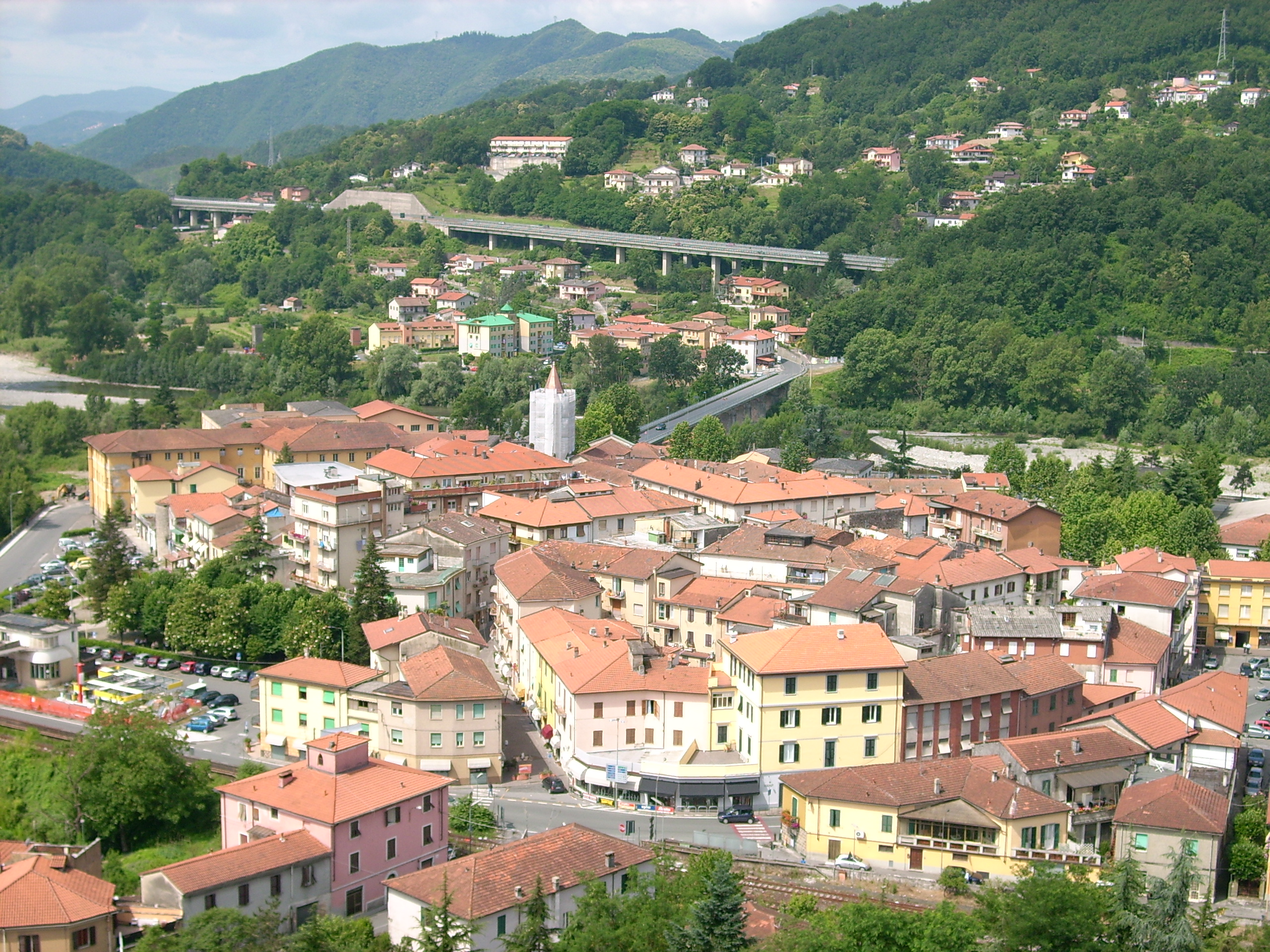 Panoramic view of Aulla, Tuscany. Caption: 