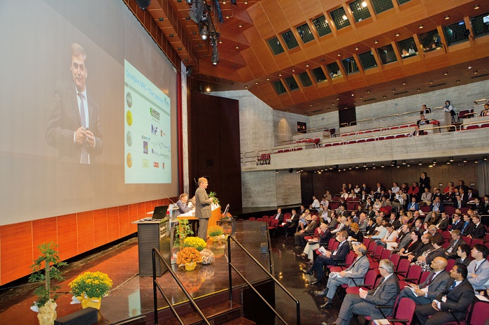 This year visitors can find more than 100 expert lectures in the programme. ©  Dornbirn Man-made Fibers Congress 