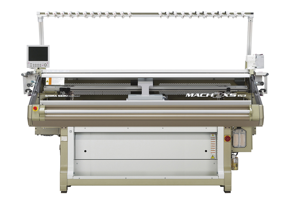 The flagship MACH2XS series Wholegarment knitting machine features Shima Seiki’s original SlideNeedle on four needlebeds as well as the patented spring-type sinker system. 