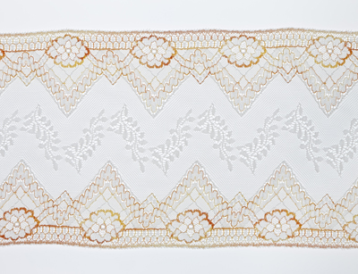 Lace ribbons with soft-shape effects in the centre