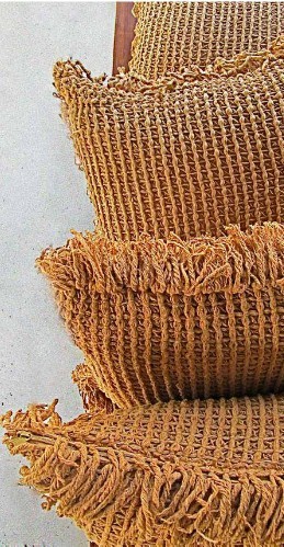 SPINEXPO New York will present a very complete seminar program: directions in trends, merchandising, sustainability, new concepts in knitwear, as well as new technology.  