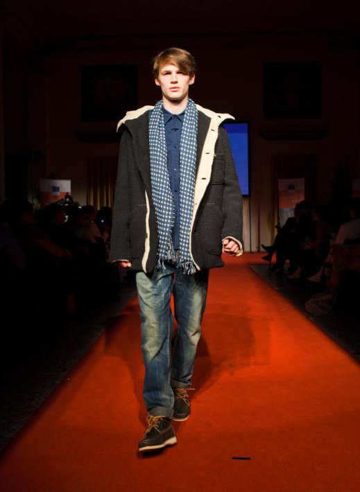 Palettiz, specialising in the natural dyeing, presented its scarves made from natural fibres. © CLASS