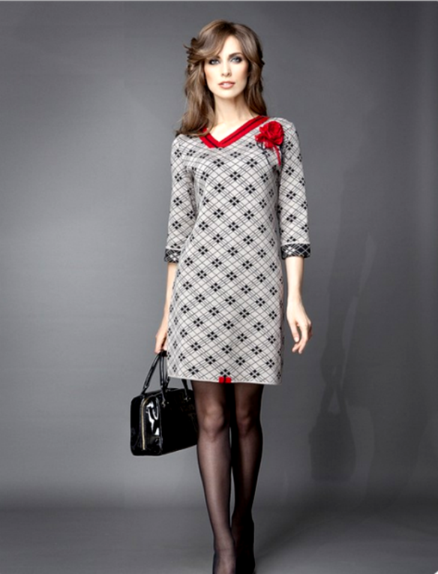According to Viola Stils, its LOS or ‘Lack of Seams’ knitwear can act as a second skin, helping to regulate the body’s temperature, adjusting to the weather conditions and the wearer’s sensations. © Viola Stils