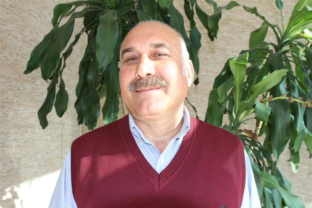Sebahattin Akyildiz’s production coordinator Yasar Åztürk.