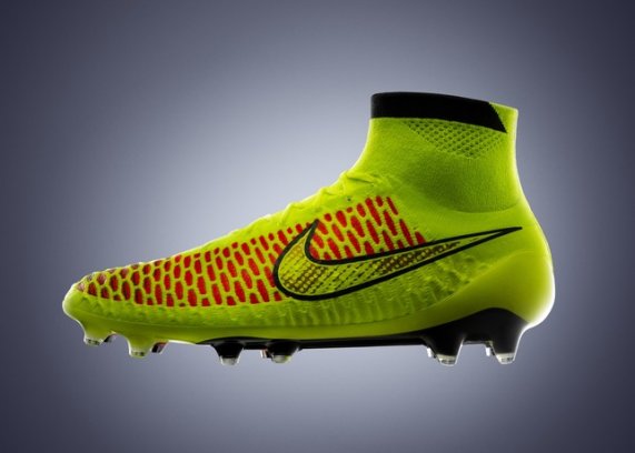 Nike launches football boot with Flyknit technology