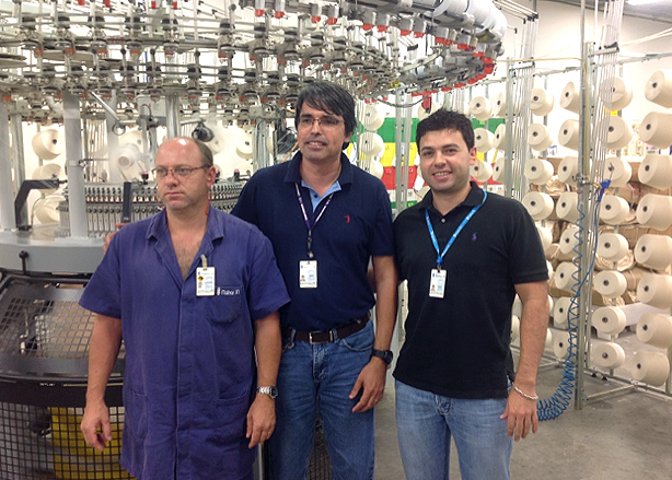 A good experience in Malhas JN (from left): Mr. Moacir (mechanic), Mr. Mauro (head of knitting center), and Mr. Jacques (Managing Director). Delighted conclusion ”“ "Gain in know-how and confidence"