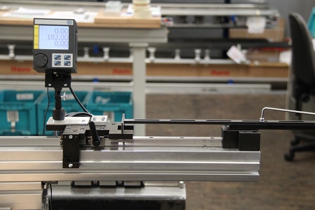 Digital display of the measuring computer at the setting bank. © Karl Mayer