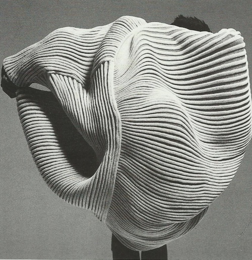 © Issey Miyake