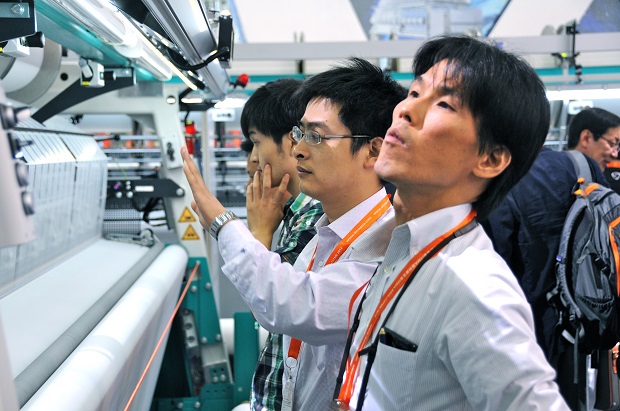 Several large groups of customers from Turkey, India, Bangladesh, Korea and Japan accepted a long journey to Karl Mayer‘s Chinese company in Changzhou. © Karl Mayer  