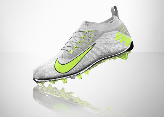 Nike Vapor Ultimate Cleat American football boot