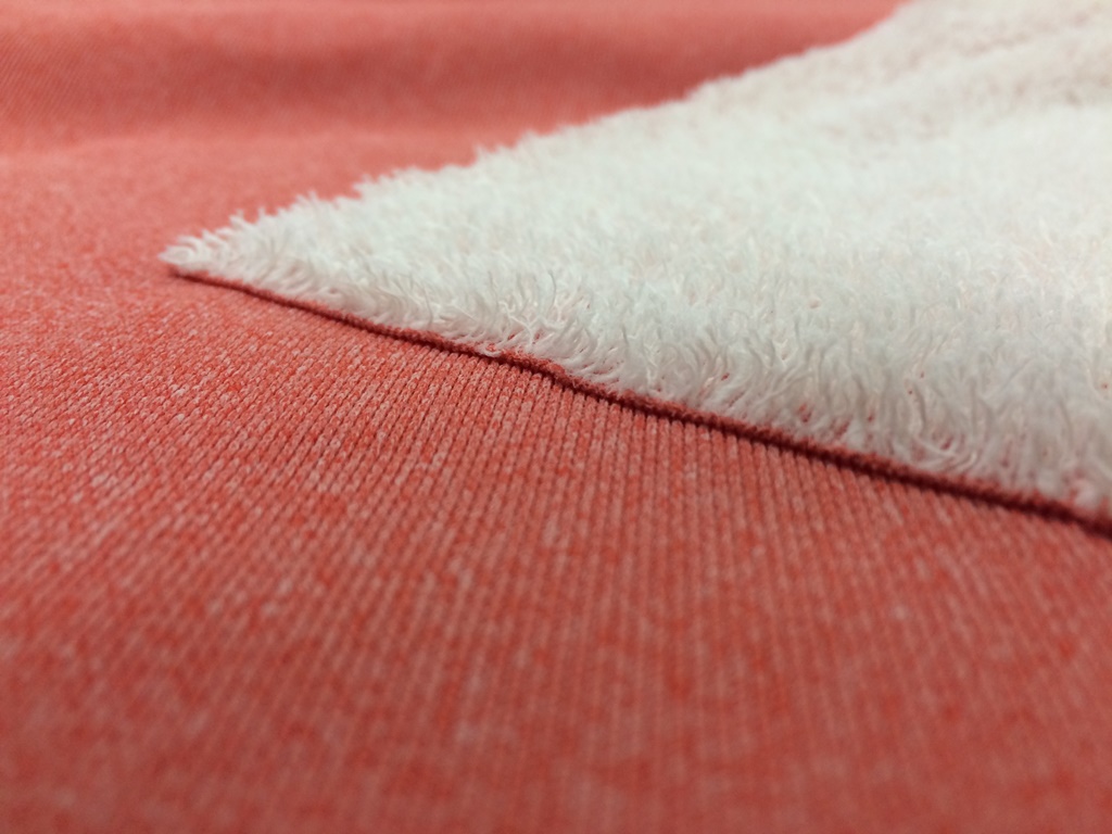 Teijin Frontier combined technologies from its popular DELTAPEAK, a highly balanced material that incorporates unique yarn texturizing, knitting and dyeing techniques, and newly developed textile technologies based on a new false-twist yarn.
