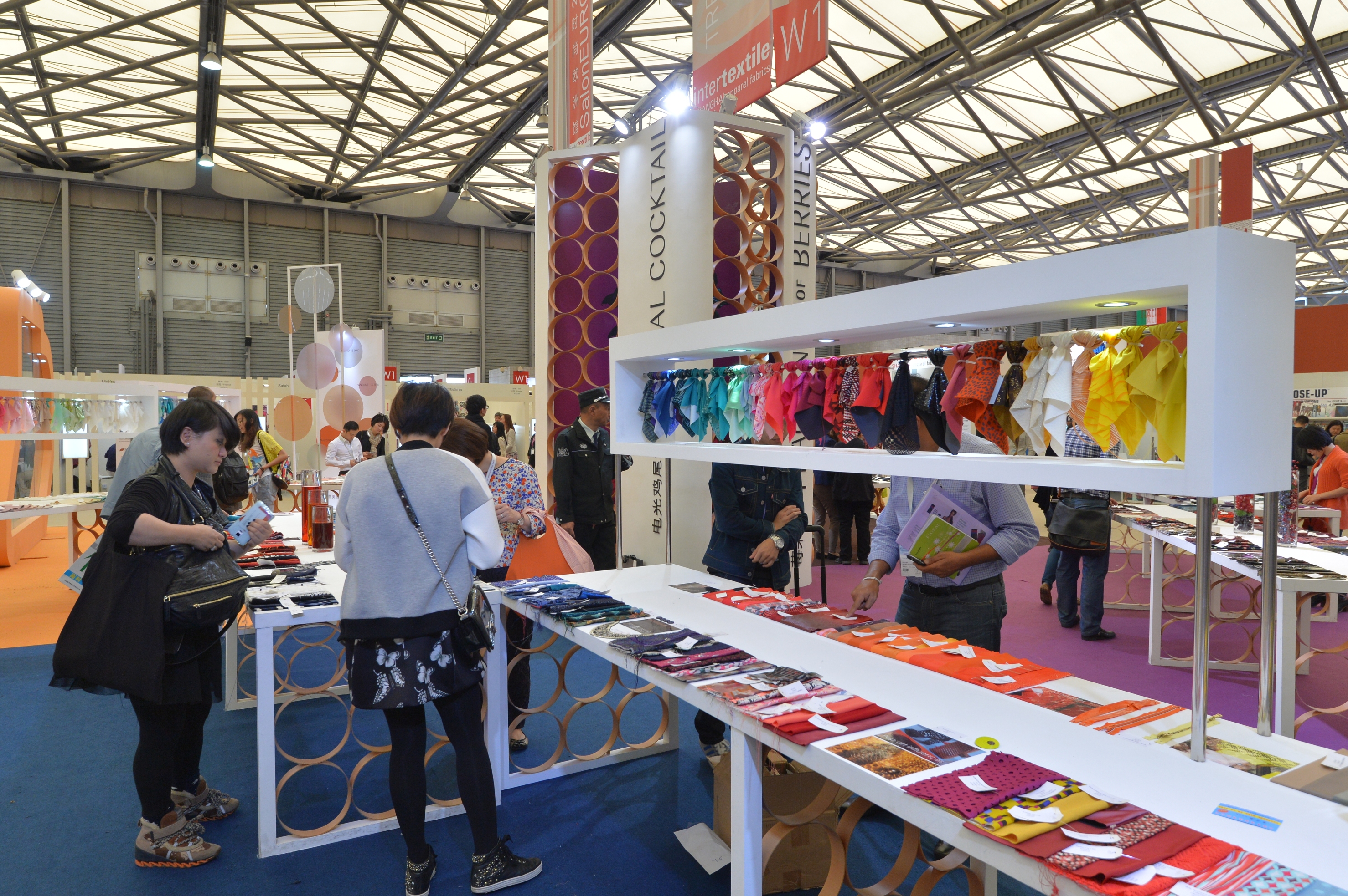 The Autumn / Winter 2016-17 international trends will be revealed in the Intertextile Directions Trend Forum. © Messe Frankfurt / Intertextile Shanghai Apparel Fabrics ”“ Autumn edition