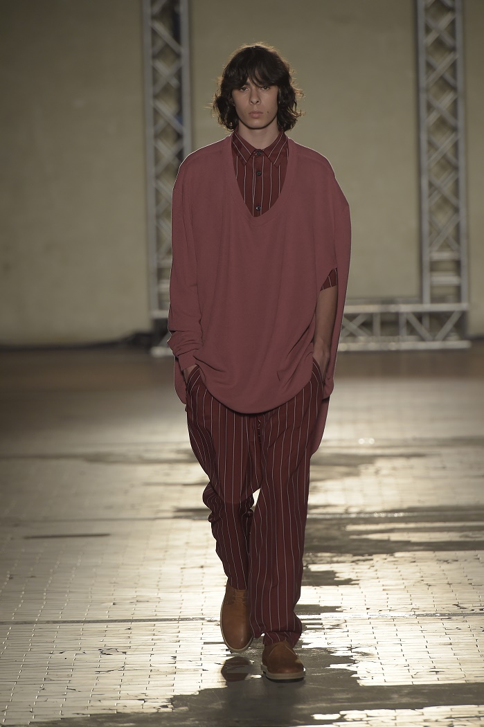 Oversized jumper from Lucio Vanotti collection. © Pitti Uomo 