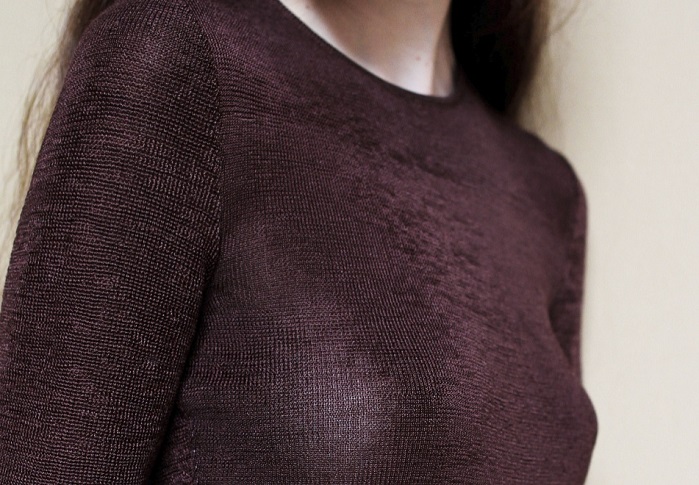 Stella McCartney knitted top made with Bolt Threads’ man-made spider silk. © Bolt Threads
