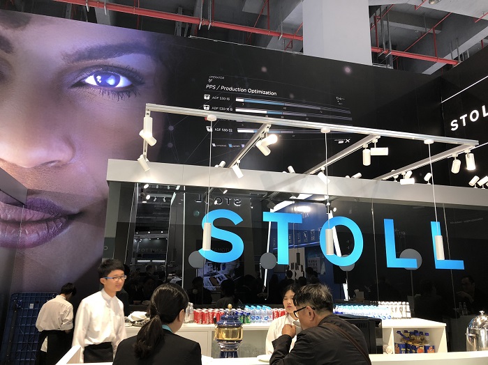 In Shanghai, Stoll exhibited the ADF 830-24 W knit & wear machine. © Knitting Industry