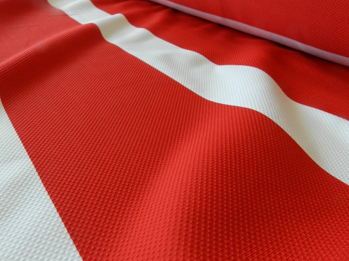 The Maglificio Ripa fabric contains 89% Q-Nova. © Fulgar
