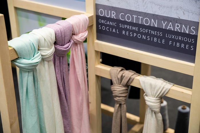 Suppliers from Asian and European countries showcase their latest collection of natural and blended yarns. © Messe Frankfurt / Yarn Expo Autumn edition