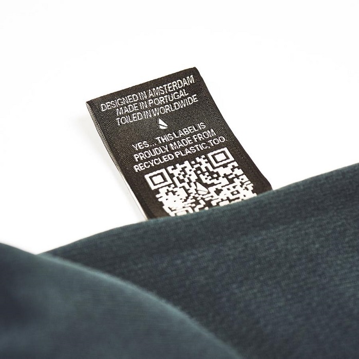 Every garment comes with a QR code. © un-sanctioned