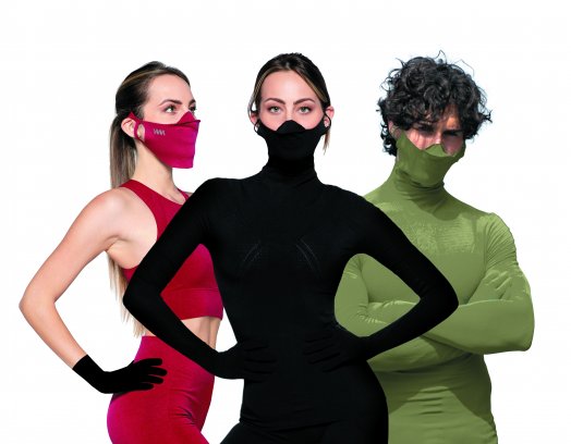 The Milan based company has designed and produced a new generation of garments with antiviral properties made with the exclusive Q-SKIN yarn powered by AMNI VIRUS-BAC OFF. © Cifra.