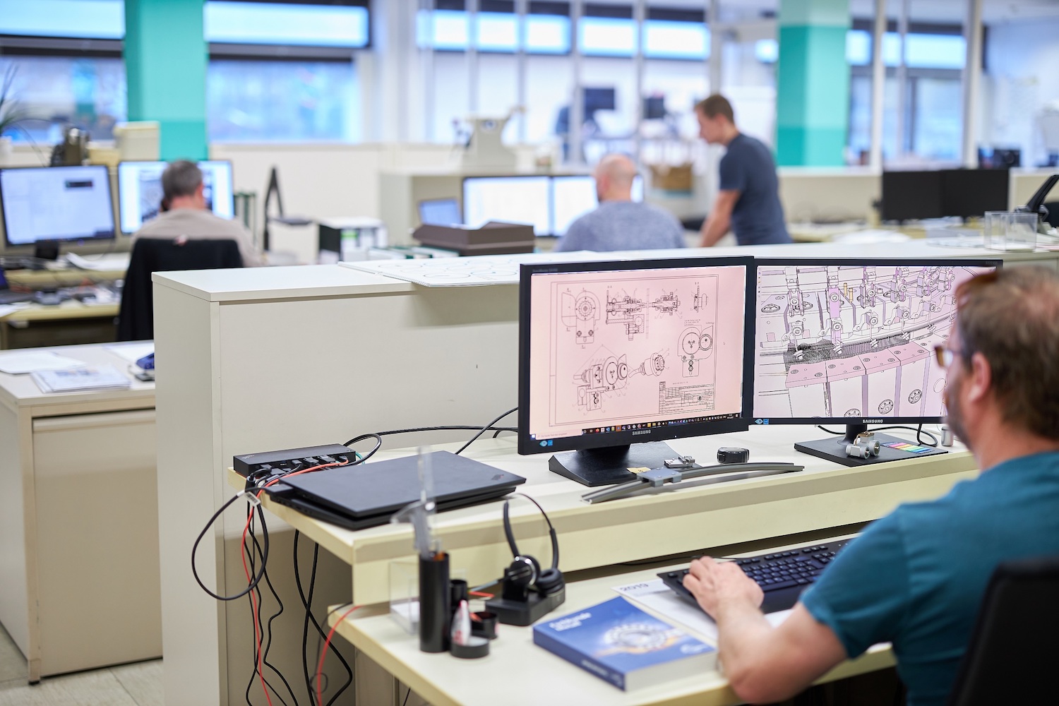 The development department at Mayer & Cie. in Albstadt-Tailfingen: with around 50 of the firm’s 400 employees Sebastian Mayer drives the SMB’s digitisation forward. © Ralph Koch for Mayer & Cie.