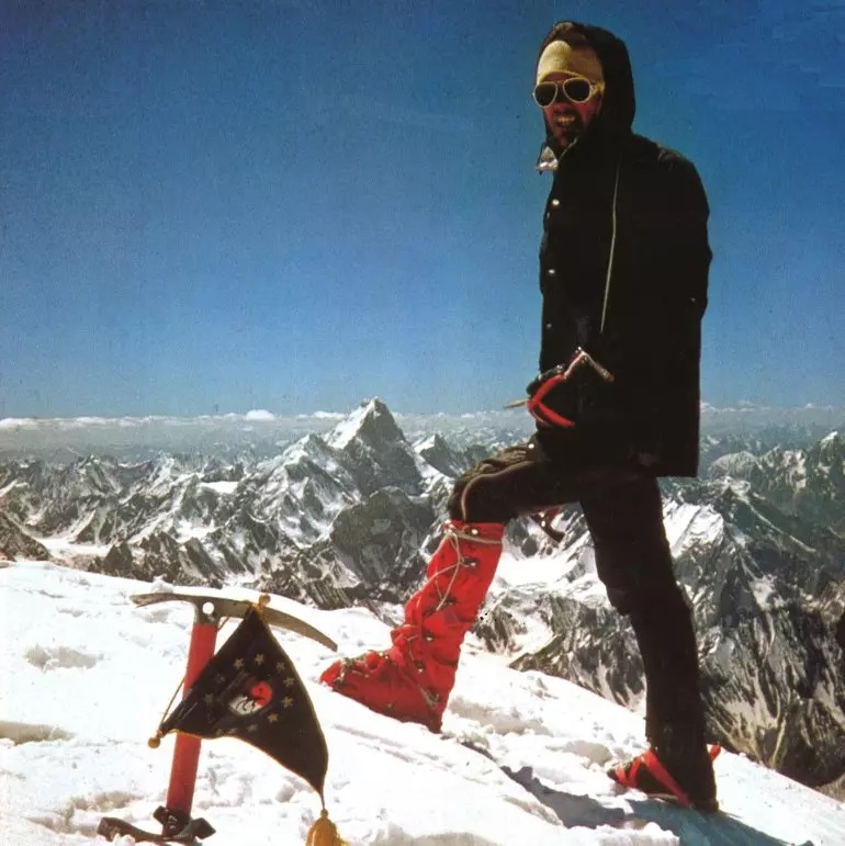 Peter Habeler wore Transtex on the first ascent of Mount Everest without oxygen equipment. © Löffler