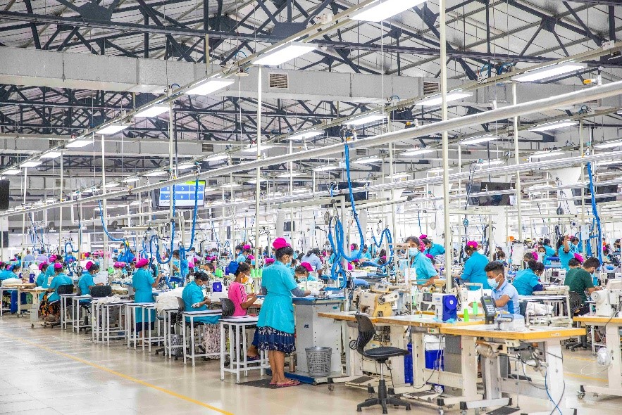 Factory floor at an apparel factory. © JAAF