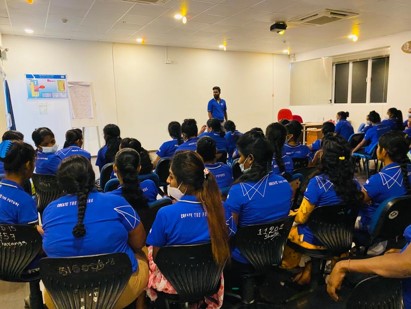 A sustainability workshop being held for the employees at Hirdaramani Apparel Vavuniya. © JAAF 