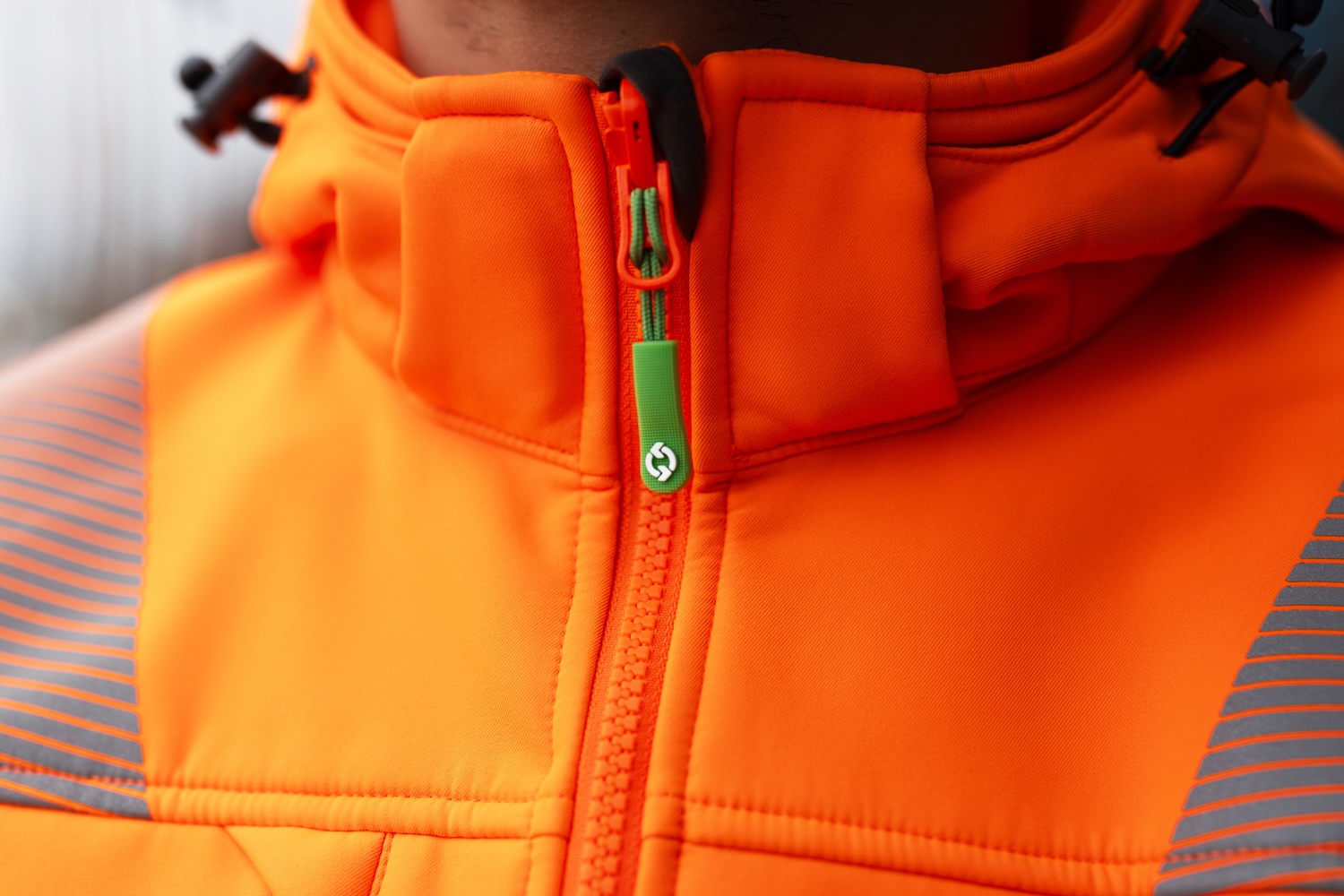 Hi-vis recycled jacket detail. © Arco