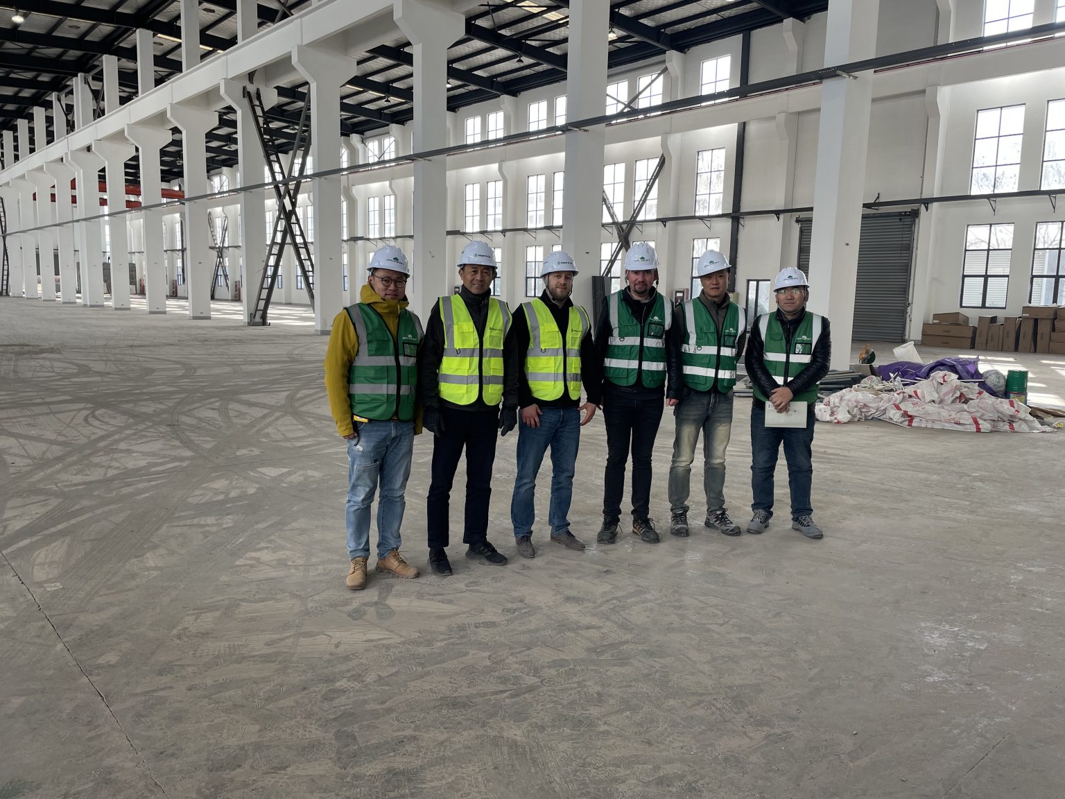 In the beginning, there was an empty hall: The planning team started laying-out production in Jintan about a year ago. © Mayer & Cie.