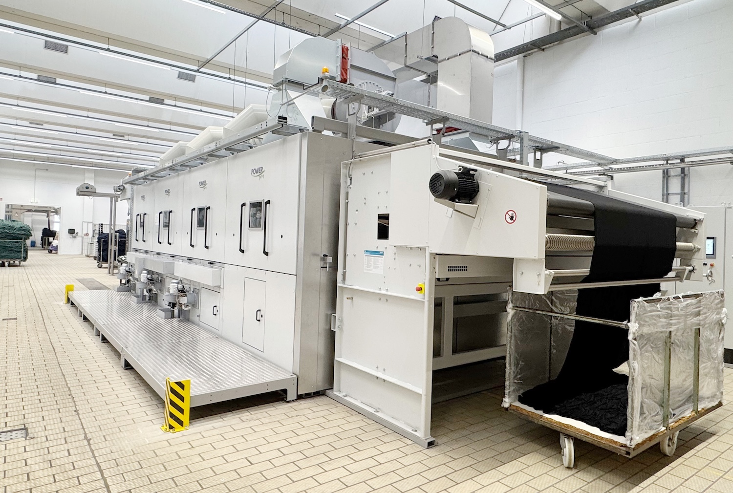The POWER-DRY relaxation dryer from Brückner. © Brückner Textile Technologies GmbH & Co. KG