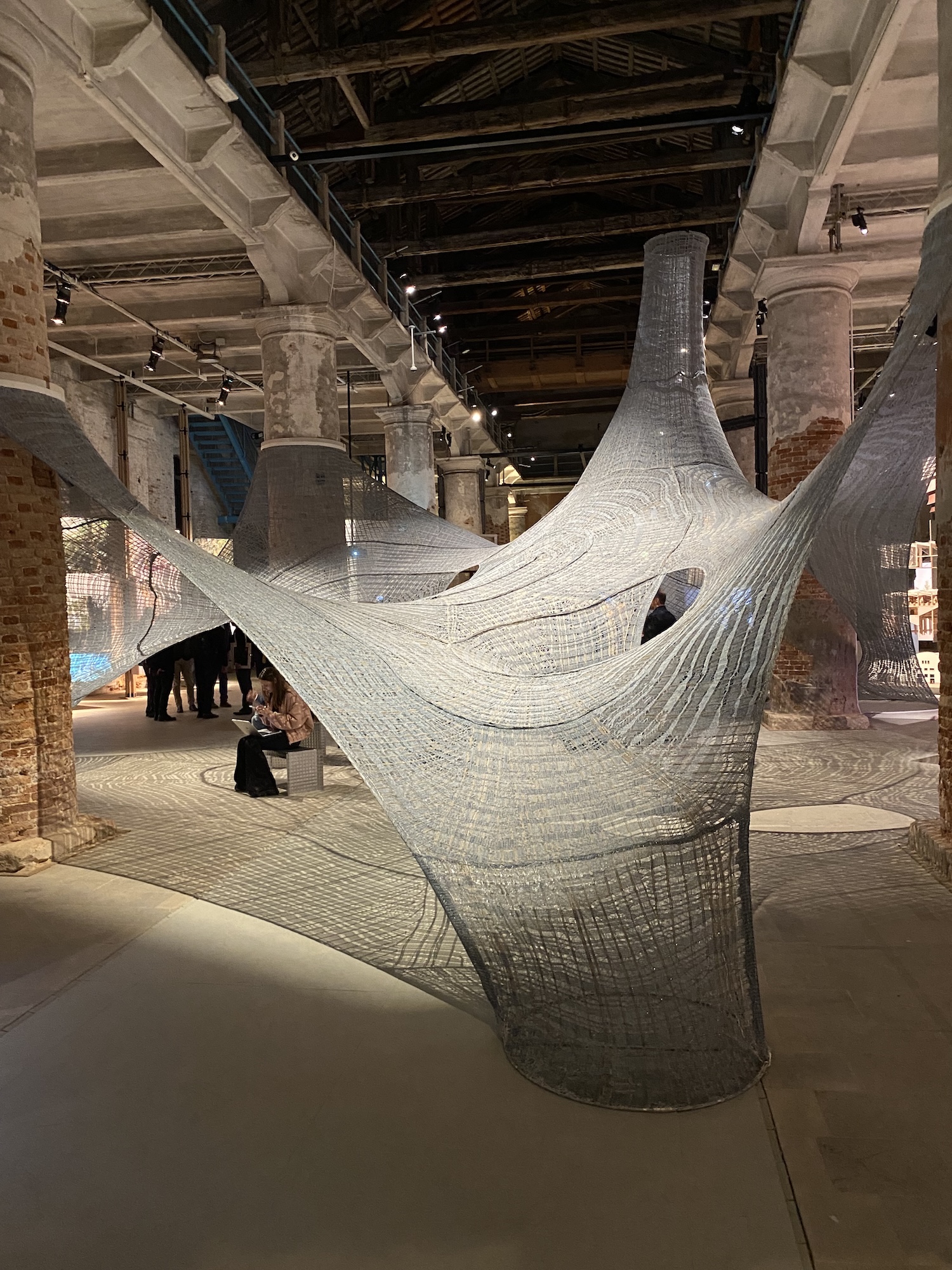 The project is the culmination of a multi-year collaboration between Dr Mariana Popescu (ETHZ - University of Delft) and Steiger to develop an economical way of constructing complex concrete buildings. © Iwan Baan | Steiger Participations SA