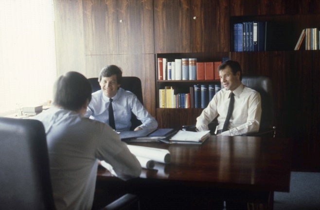 Rainer and Peter Mayer in the 1970s: They represented the third generation of owners; Rainer Mayer joined the company in 1972 at the age of 24. His older brother Peter had been working at the company since 1961. © Mayer & Cie.