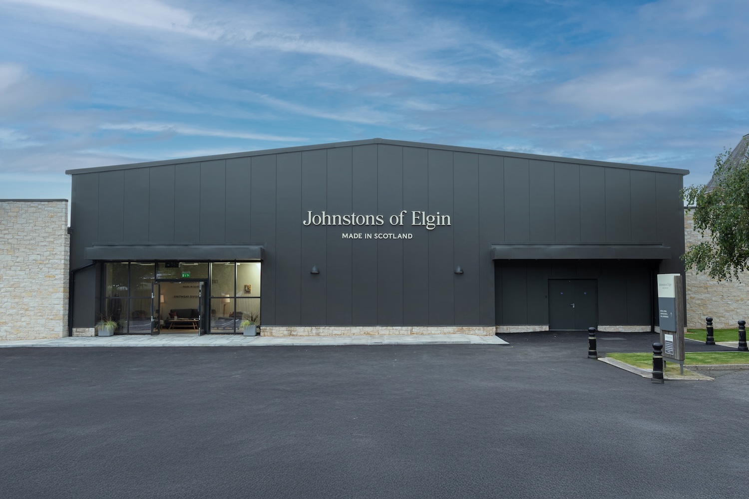 Exterior of the new Hawick manufacturing facility. © Johnstons of Elgin